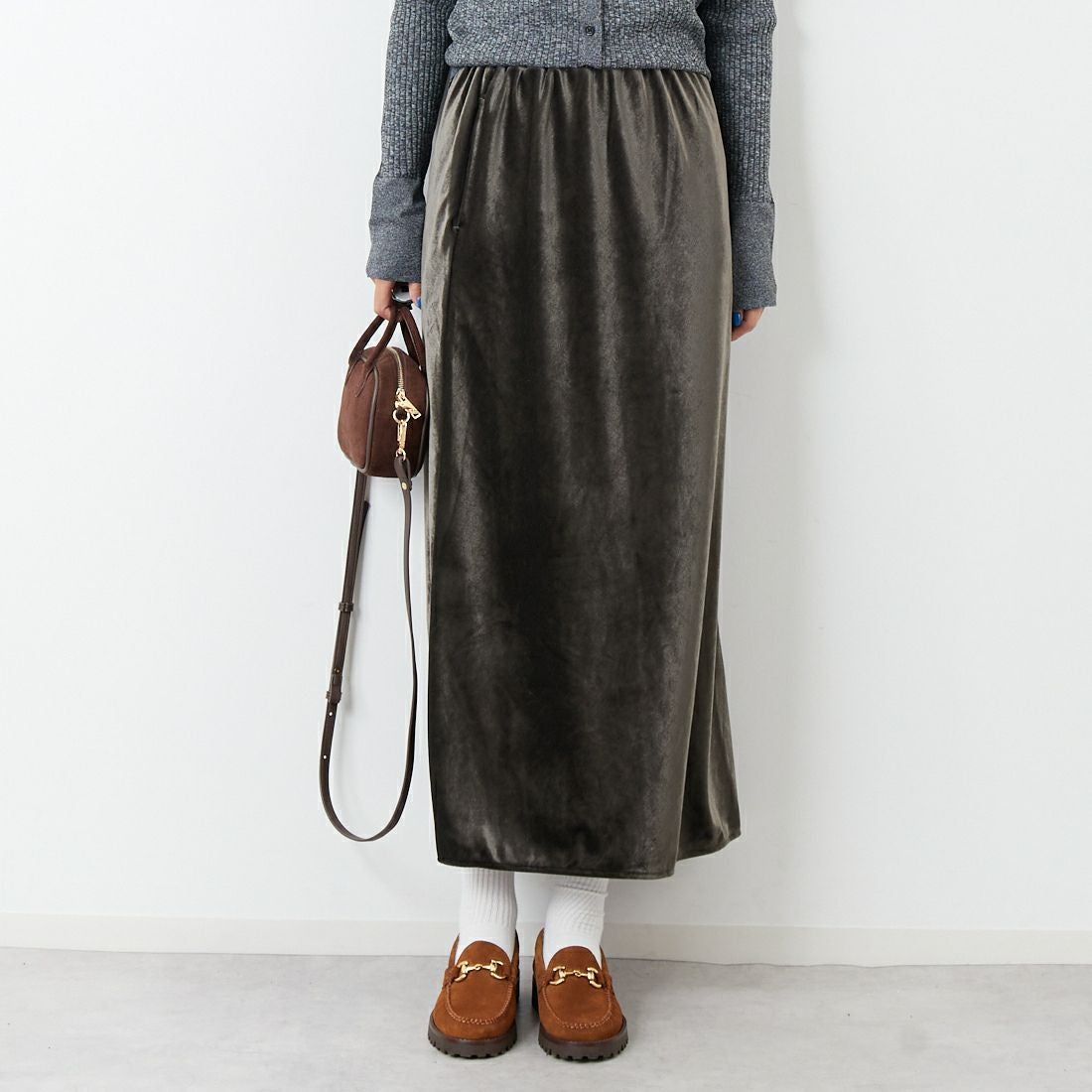 marmors [マルモア] ベロアスカート [0225302126] GRAY &&モデル身長：167cm 着用サイズ：36&&