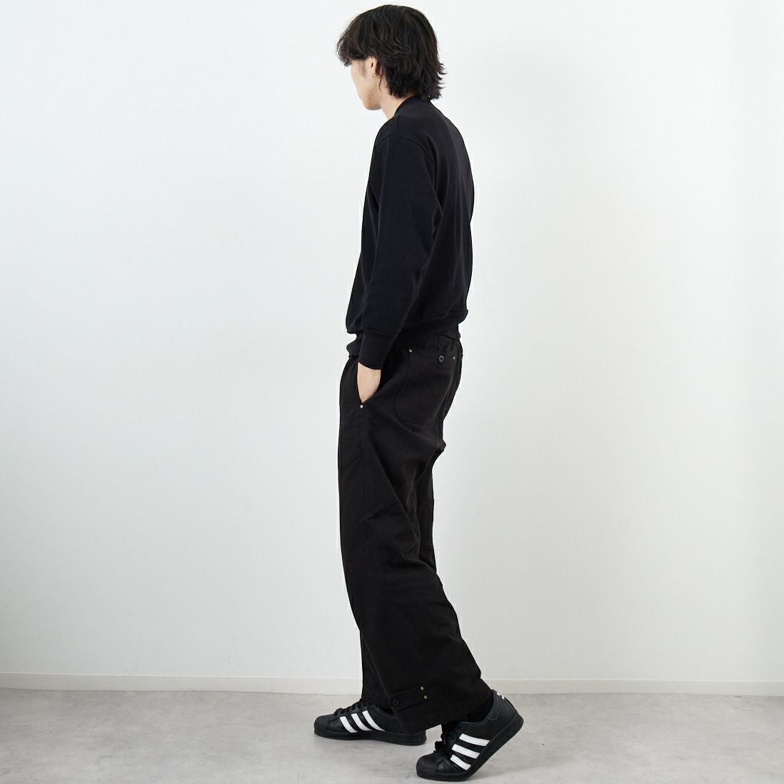 GICIPI [ジチピ] ORSO クルーネックニットソー [2504A] NERO &&モデル身長：179cm 着用サイズ：4&&