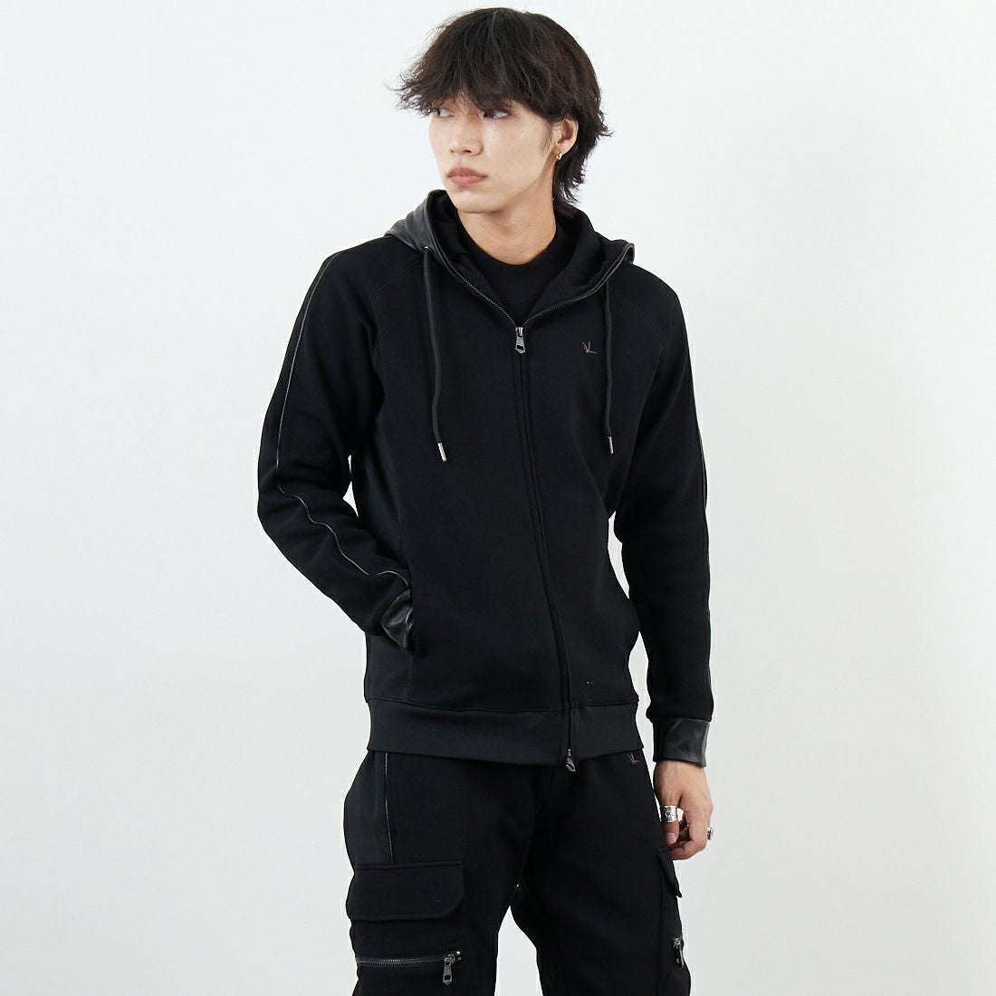 SN90 BLACK&&モデル身長：179cm 着用サイズ：M&&