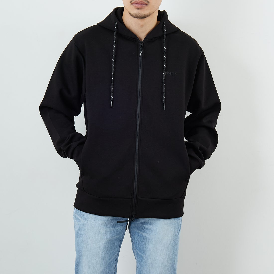+phenix [プラスフェニックス] 別注 ダンボールニット ジップアップパーカー [POO-25081IN-JF] BLACK &&モデル身長：168cm 着用サイズ：M&&