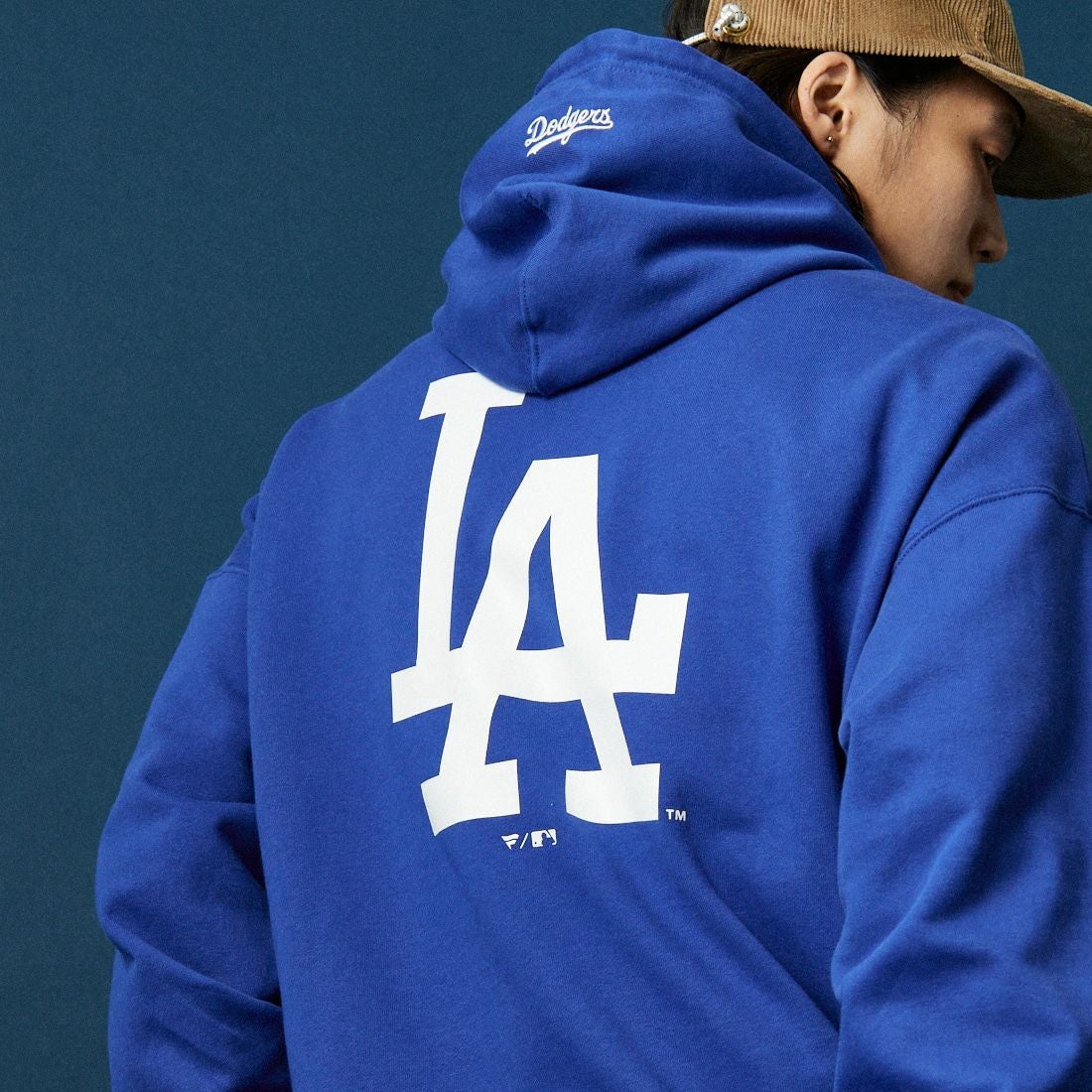 Fanatics [ファナティクス] 別注 MLBロゴ バックプリント スウェットパーカー [ML0625FW0006-JF] ROYAL LA