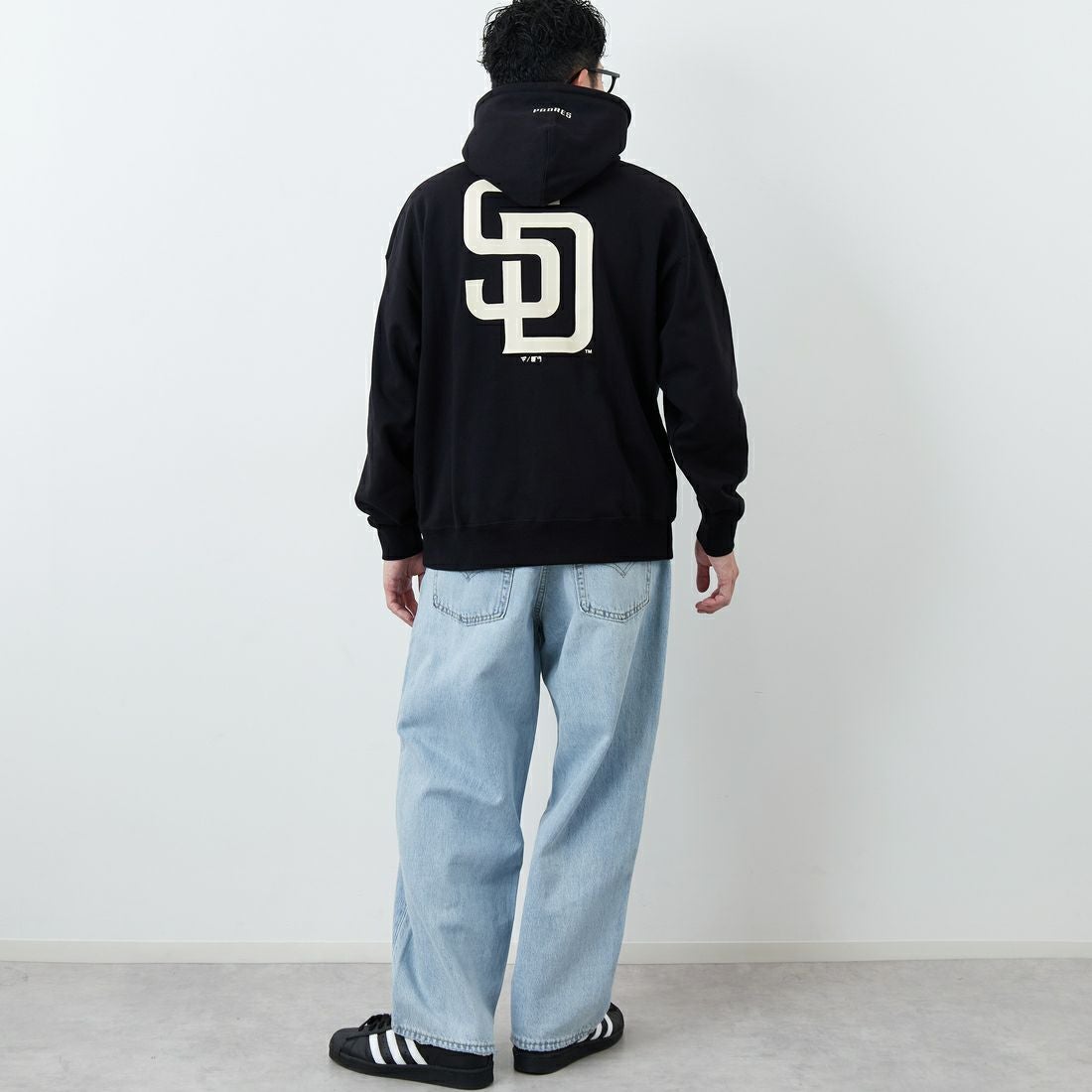 Fanatics [ファナティクス] 別注 MLBロゴ バックプリント スウェットパーカー [ML0625FW0006-JF] BLACK SD