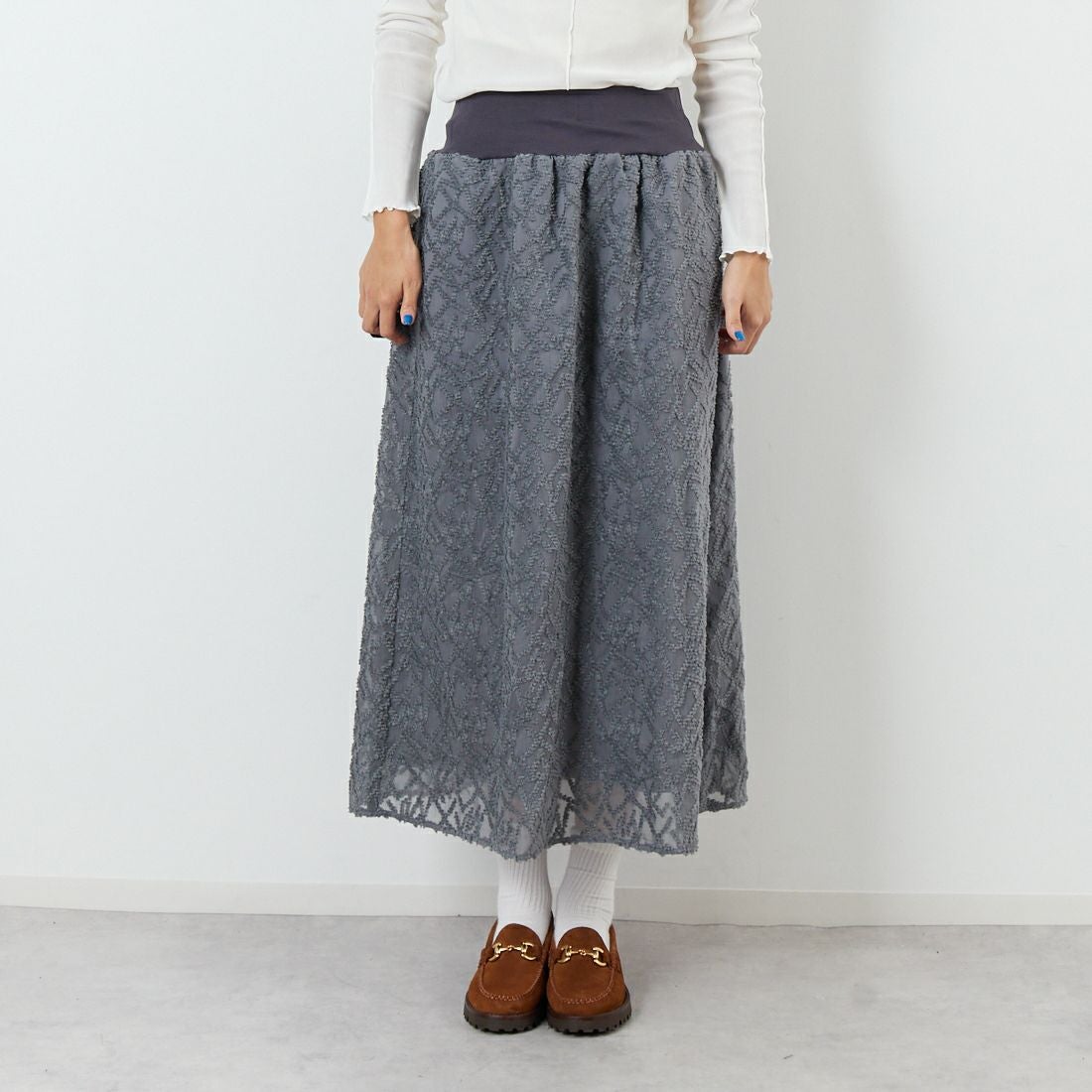 STELLA CIFFON [ステラシフォン] シアーカットジャガードスカート [ST3-26201B] 81 GRAY &&モデル身長：167cm 着用サイズ：36&&