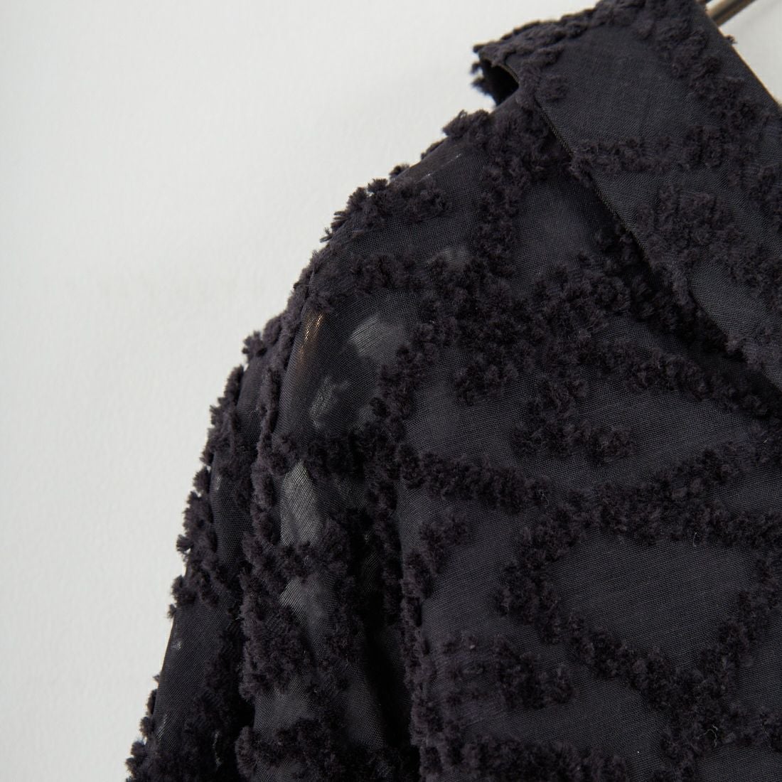 STELLA CIFFON [ステラシフォン] シアーカットジャガード クルーネックブラウス [ST3-26404] 80 BLACK