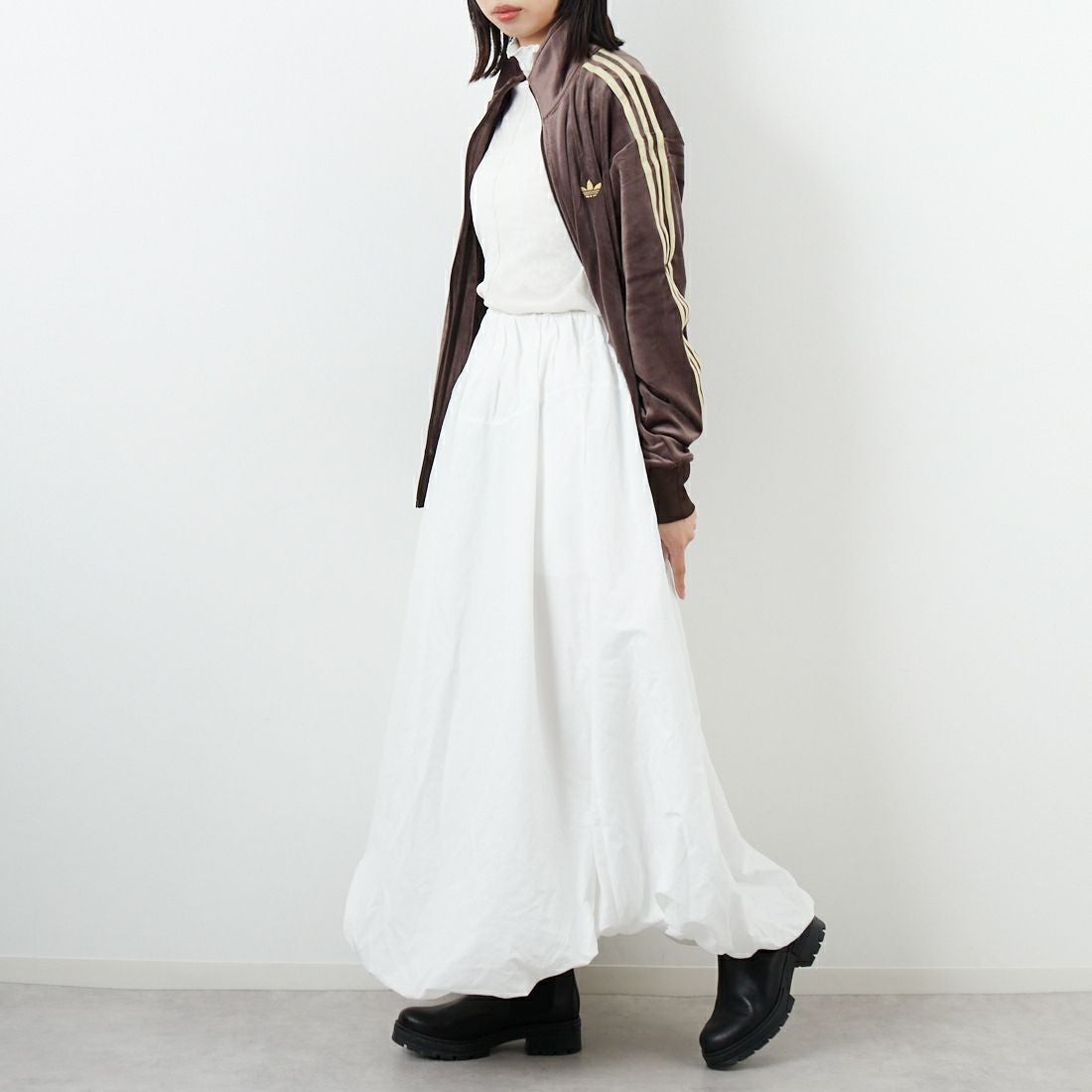 Noir Fabrik [ヌワールファブリック] バルーンフレアスカート [IN3-SK-5] WHITE &&モデル身長：162cm 着用サイズ：F&&