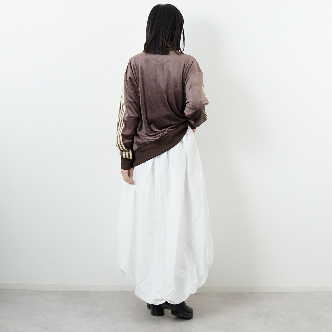 Noir Fabrik [ヌワールファブリック] バルーンフレアスカート [IN3-SK-5] WHITE &&モデル身長：162cm 着用サイズ：F&&