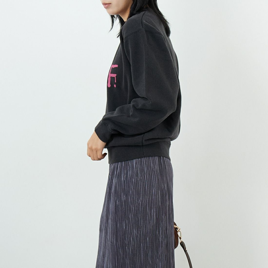 WORN FREE [ウォーン フリー] ブロンディ スウェット LAMF [WFR-VTG-200020] 09 BLACK &&モデル身長：167cm 着用サイズ：S&&