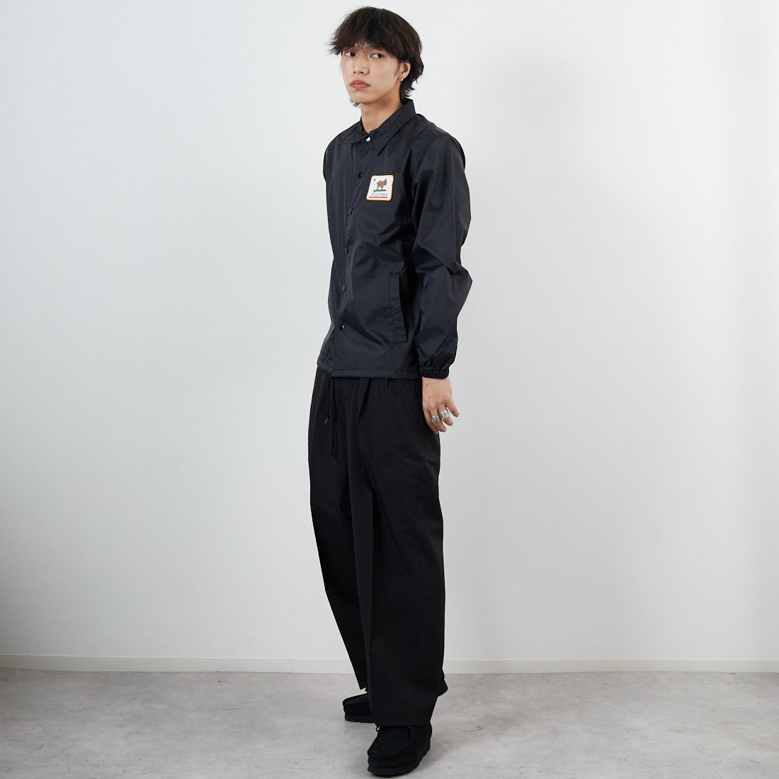 The Endless Summer [エンドレスサマー] カリフォルニアリパブリック コーチジャケット [SD-25774003] 01 BLACK &&モデル身長：179cm 着用サイズ：M&&