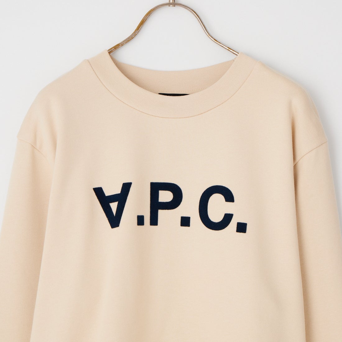 A.P.C. [アー・ペー・セー] VPCロゴ スウェットシャツ [STANDARD-GRAND-VPC] 83 MASTIC