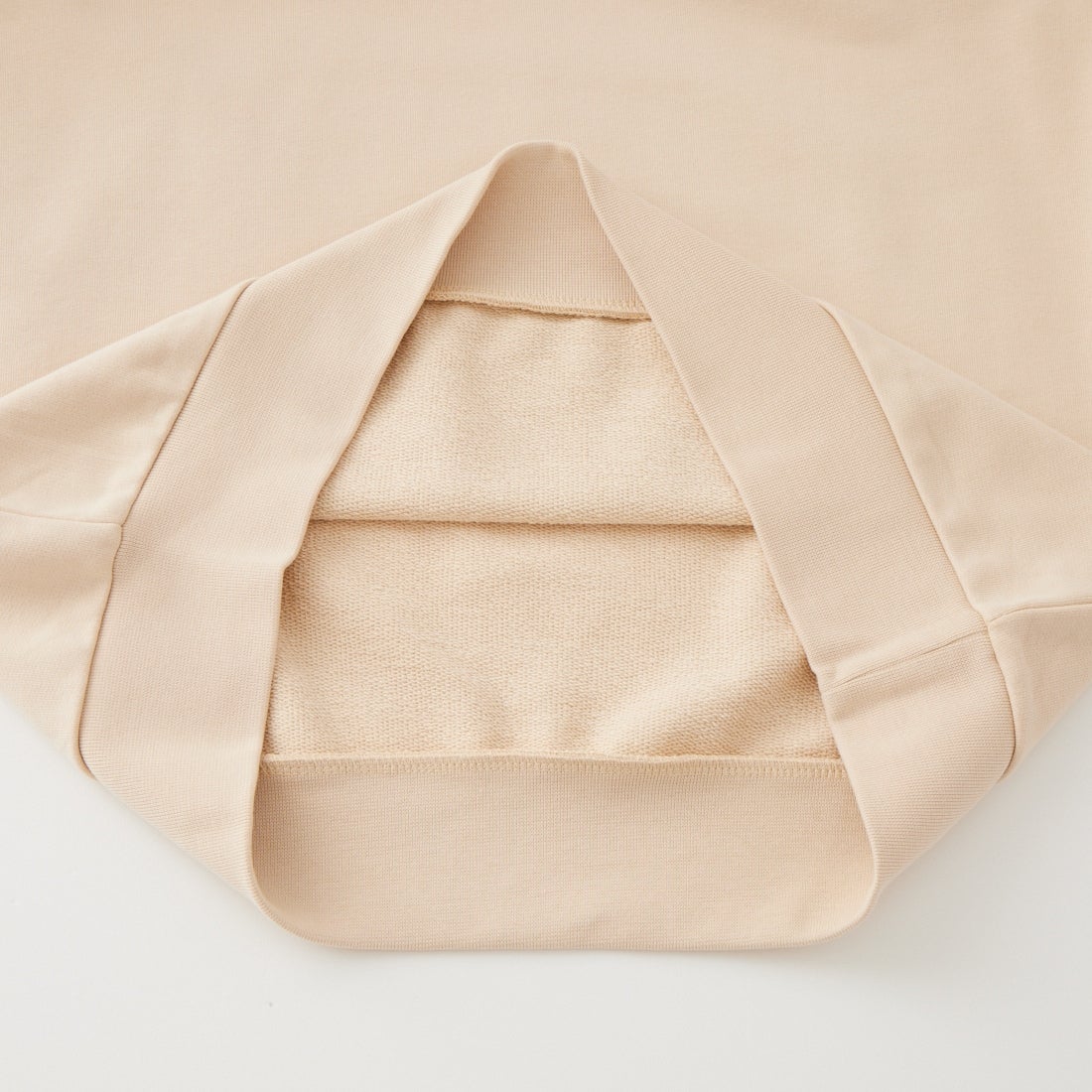 A.P.C. [アー・ペー・セー] VPCロゴ スウェットシャツ [STANDARD-GRAND-VPC] 83 MASTIC