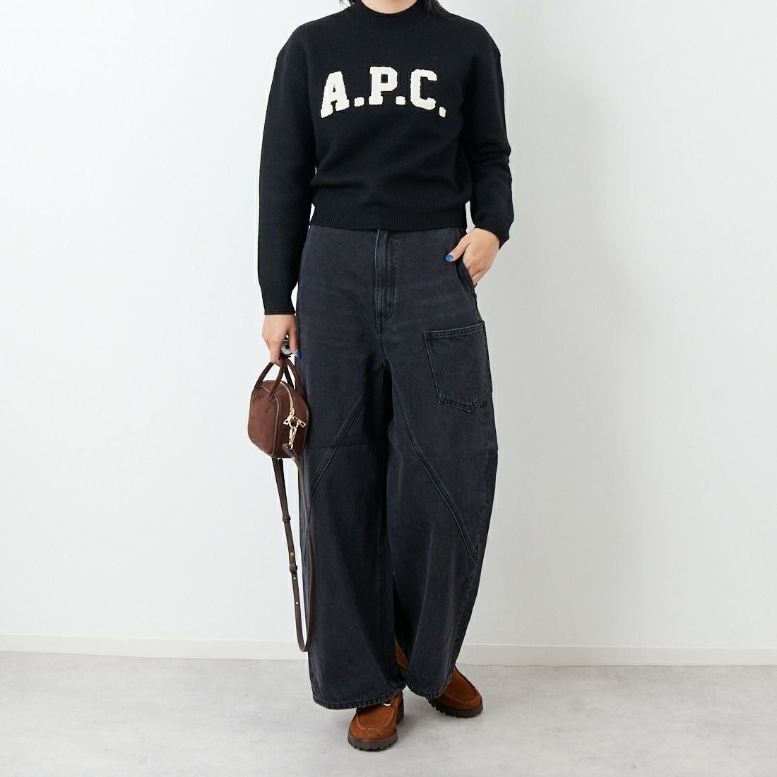 A.P.C. [アー・ペー・セー] APCロゴ クルーネックニット [PULL-JADA