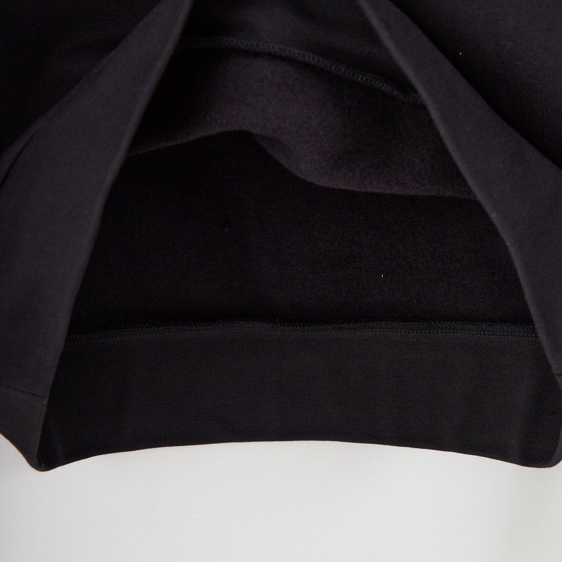 A.P.C. [アー・ペー・セー] APCロゴ刺繍 スウェットシャツ [STANDARD-RUE-MADAME] 99 NOIR