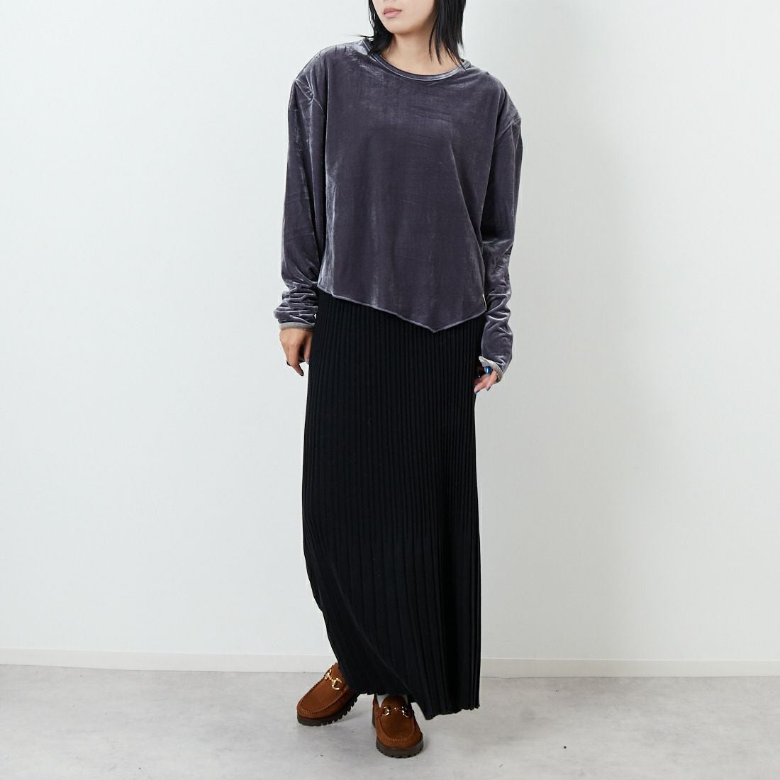 null. [ヌル] ベロアドロップショルダートップス [153WCT254014] CGRY &&モデル身長：167cm 着用サイズ：F&&