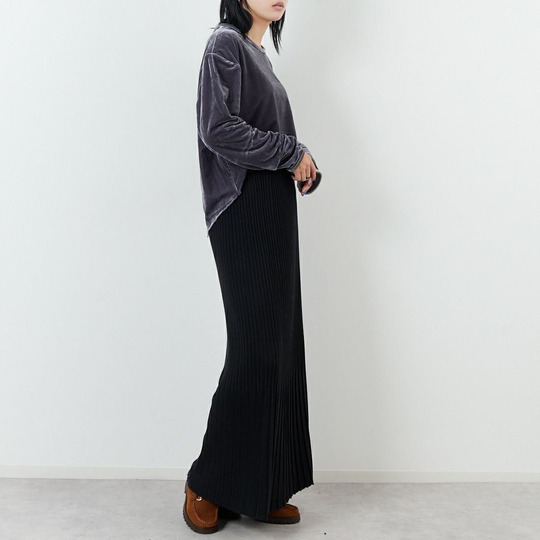 null. [ヌル] ベロアドロップショルダートップス [153WCT254014] CGRY &&モデル身長：167cm 着用サイズ：F&&