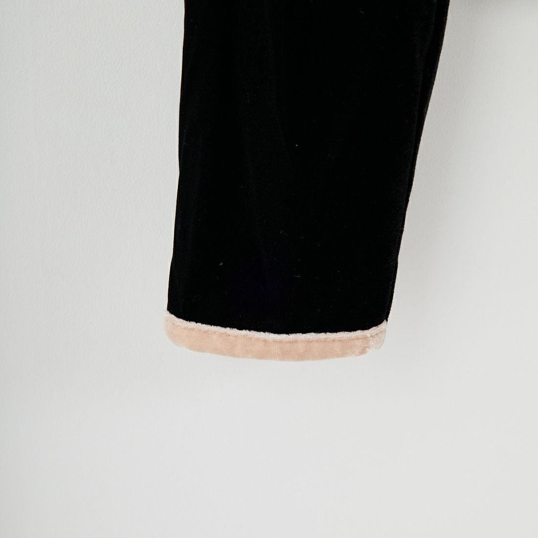 null. [ヌル] ベロアドロップショルダートップス [153WCT254014] BLK