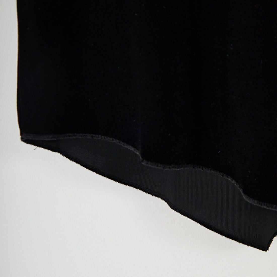 null. [ヌル] ベロアドロップショルダートップス [153WCT254014] BLK