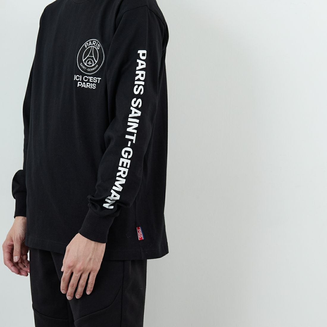 PARIS SAINT-GERMAN [パリ・サンジェルマン] PSG スエードエンブレム