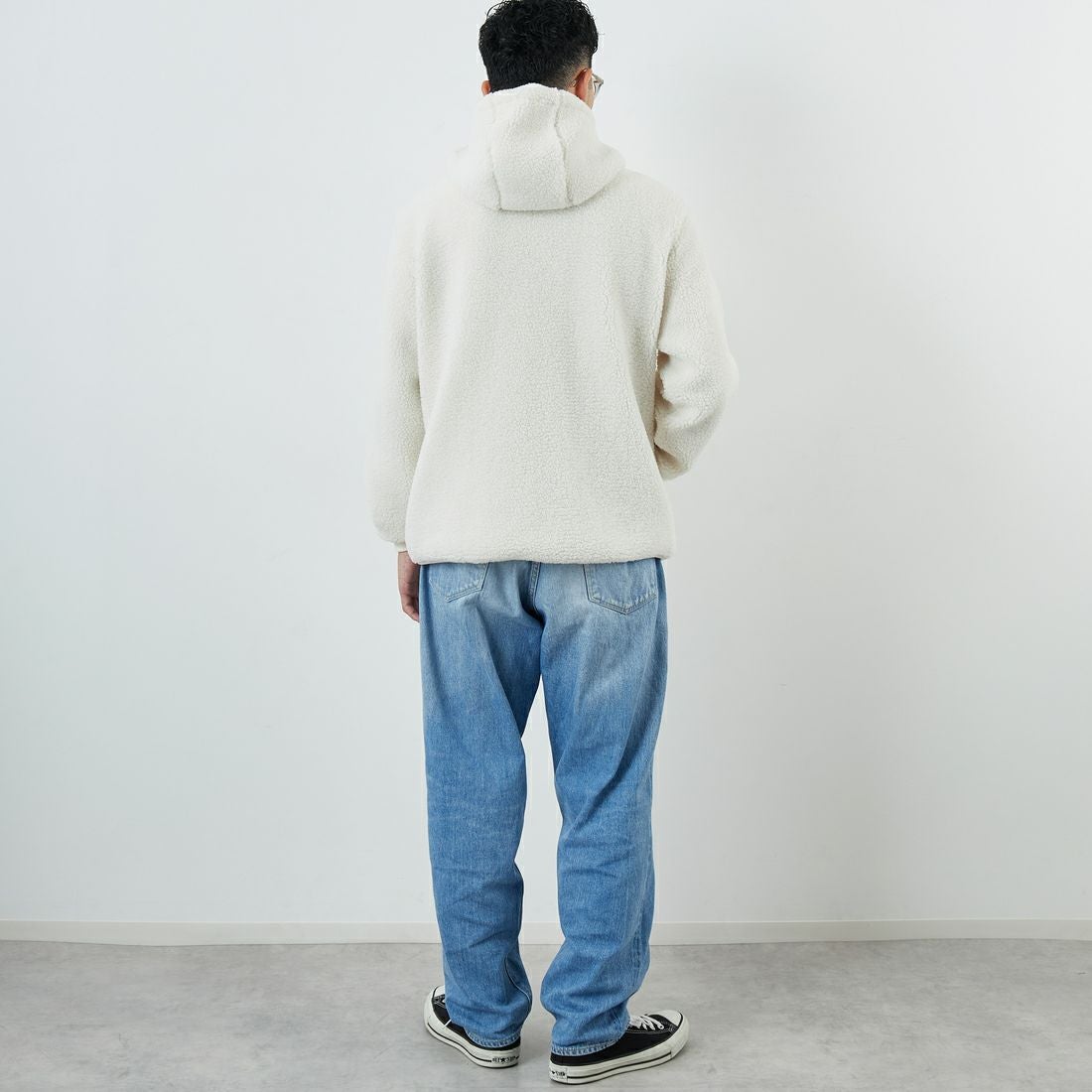 PARIS SAINT-GERMAN [パリ・サンジェルマン] PSG ロゴ刺繍ボアフーディ [PS2325FW0001] BEIGE &&モデル身長：168cm 着用サイズ：M&&