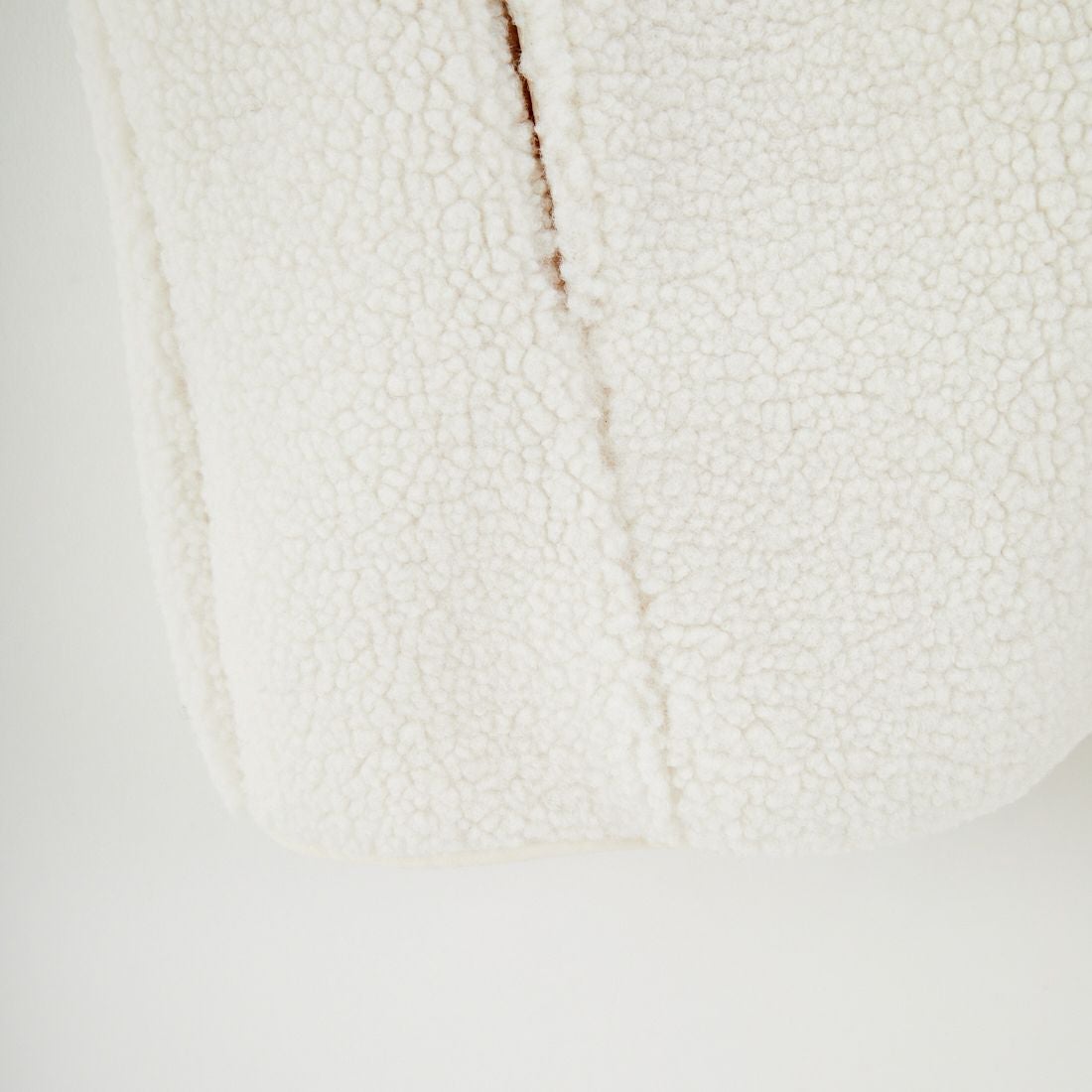 PARIS SAINT-GERMAN [パリ・サンジェルマン] PSG ロゴ刺繍ボアフーディ [PS2325FW0001] BEIGE