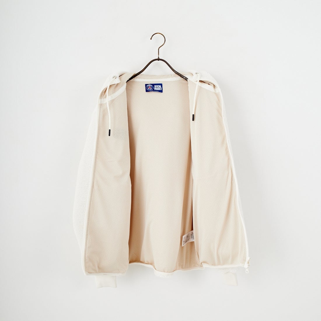 PARIS SAINT-GERMAN [パリ・サンジェルマン] PSG ロゴ刺繍ボアフーディ [PS2325FW0001] BEIGE