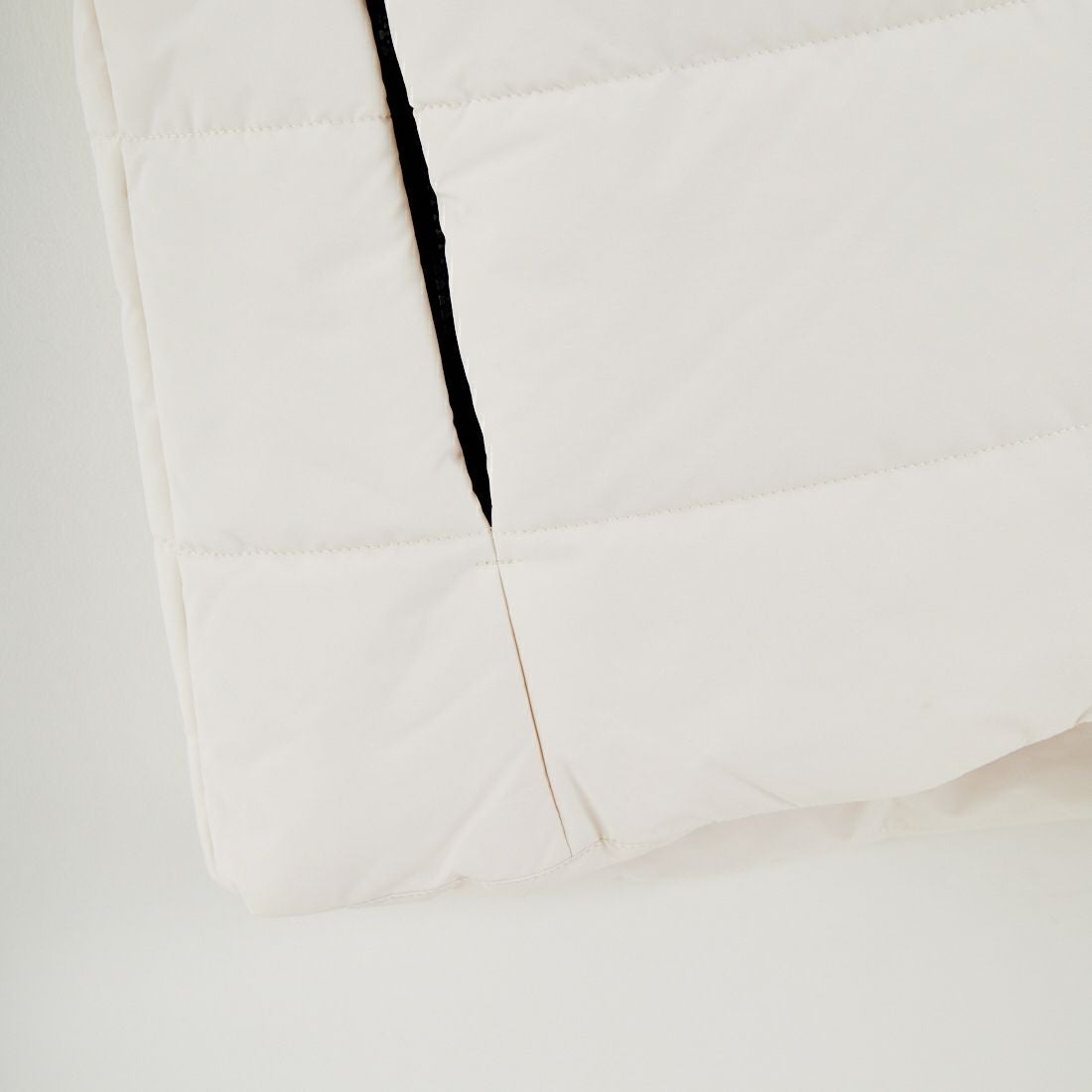 PARIS SAINT-GERMAN [パリ・サンジェルマン] PSG ロゴ刺繍ハイブリットジャケット [PS2325FW0002] IVORY