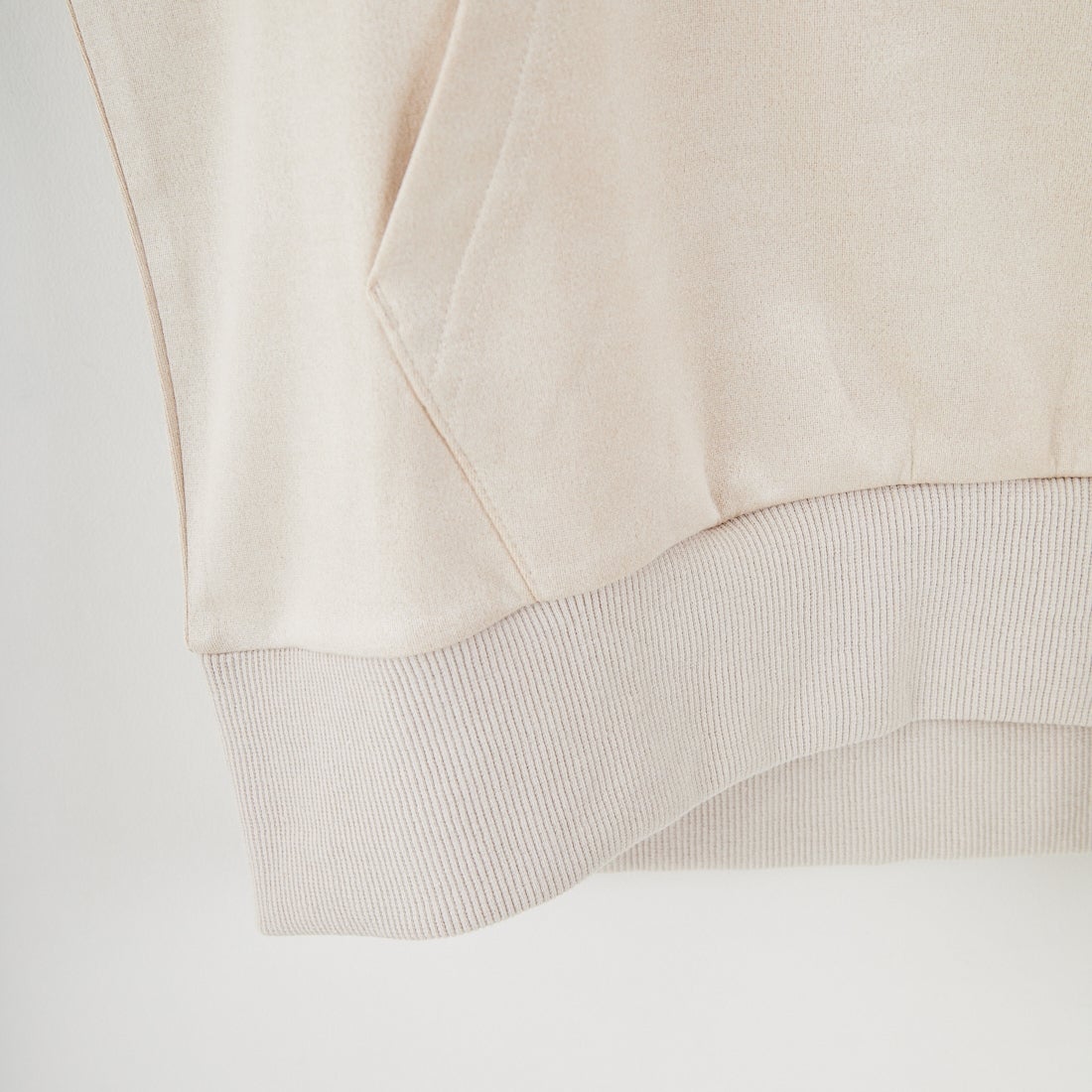 PARIS SAINT-GERMAN [パリ・サンジェルマン] PSG ポリスエードエンボスロゴフーディ [PS0625FW0001] IVORY