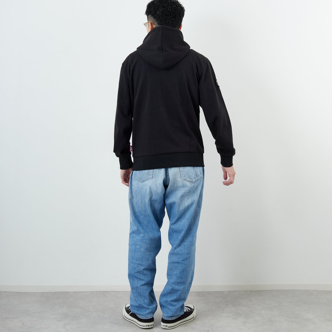 PARIS SAINT-GERMAN [パリ・サンジェルマン] PSG ロゴ刺繍テックフリースフルジップフーディ [PS0625FW0003] BLACK &&モデル身長：168cm 着用サイズ：M&&