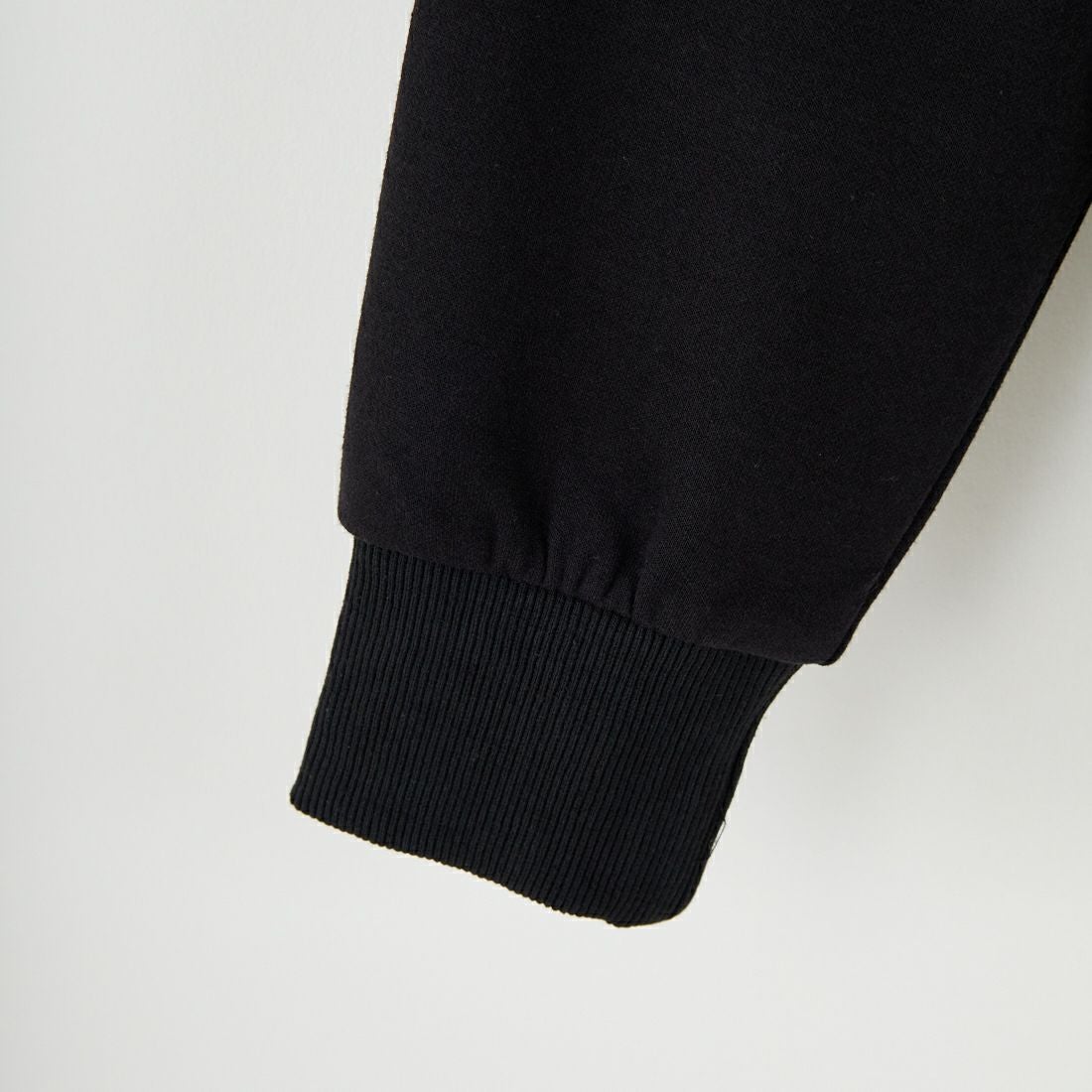 PARIS SAINT-GERMAN [パリ・サンジェルマン] PSG ロゴ刺繍テックフリースフルジップフーディ [PS0625FW0003] BLACK