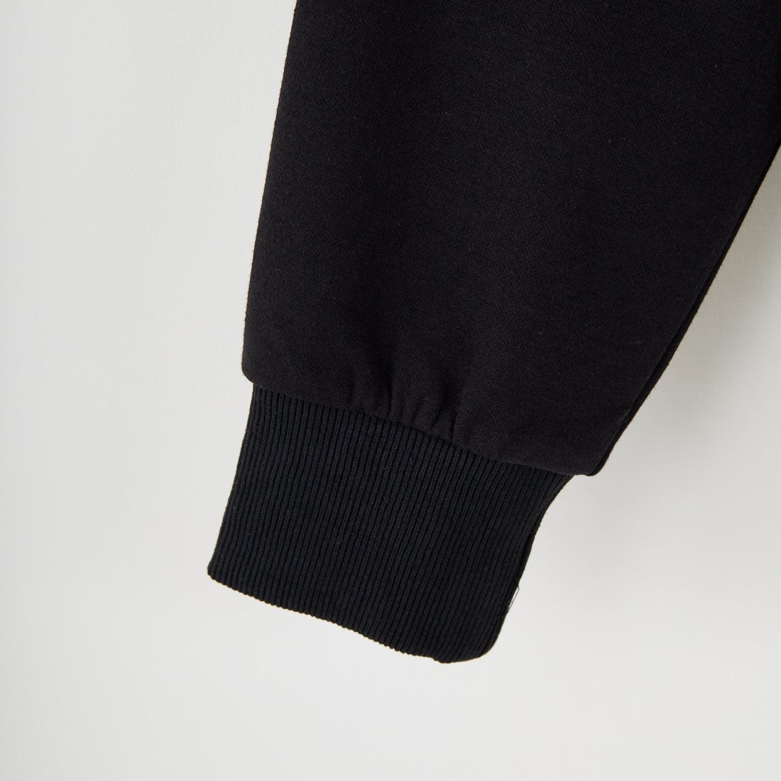 PARIS SAINT-GERMAN [パリ・サンジェルマン] PSG ロゴ刺繍テックフリースフルジップフーディ [PS0625FW0003] BLACK