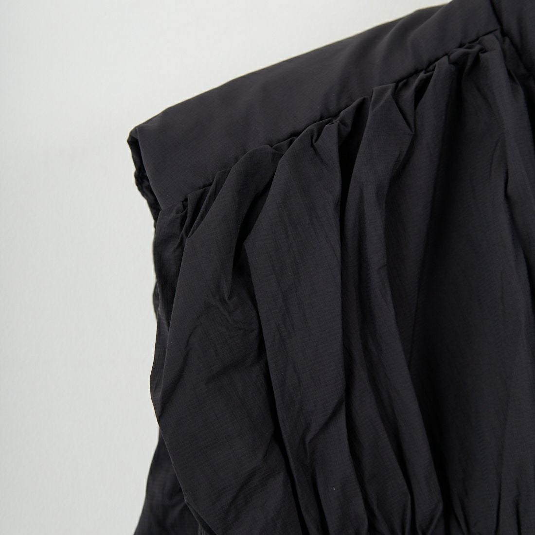 Jf Ready Made [ジェイエフレディメイド] ティアードギャザー ピュアダウンベスト [4225510] ﾌﾞﾗｯｸ