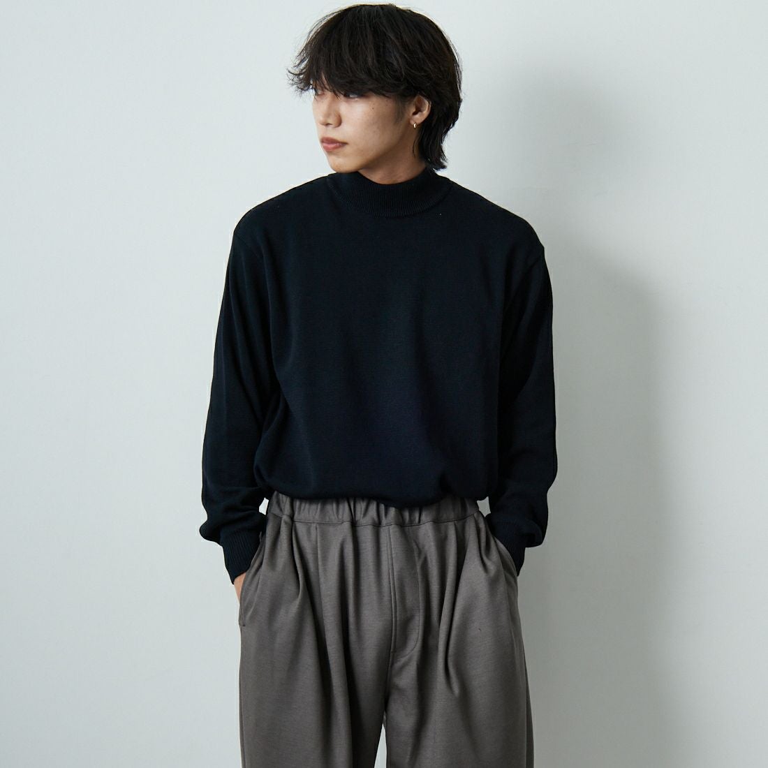 Noir Fabrik [ヌワールファブリック] ミラノリブモックネックニット [NF-254-069] BLACK &&モデル身長：179cm 着用サイズ：M&&