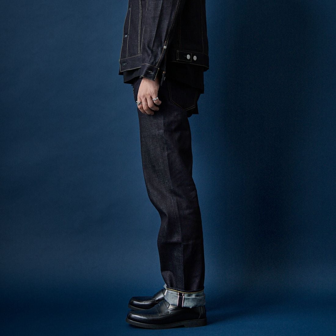 MOMOTARO JEANS [モモタロウ ジーンズ] スタンダード ストレート 14.7oz ジップフライ [MMJZ0100] INDIGO &&モデル身長：179cm 着用サイズ：28&&