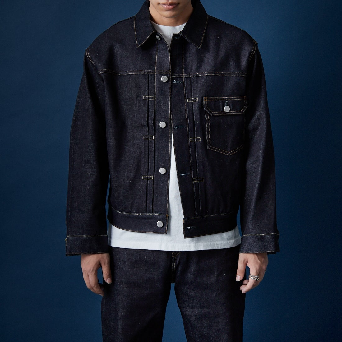 MOMOTARO JEANS [モモタロウ ジーンズ] スタンダード デニムジャケット 14.7oz [MMGJ0001] INDIGO &&モデル身長：179cm 着用サイズ：M&&