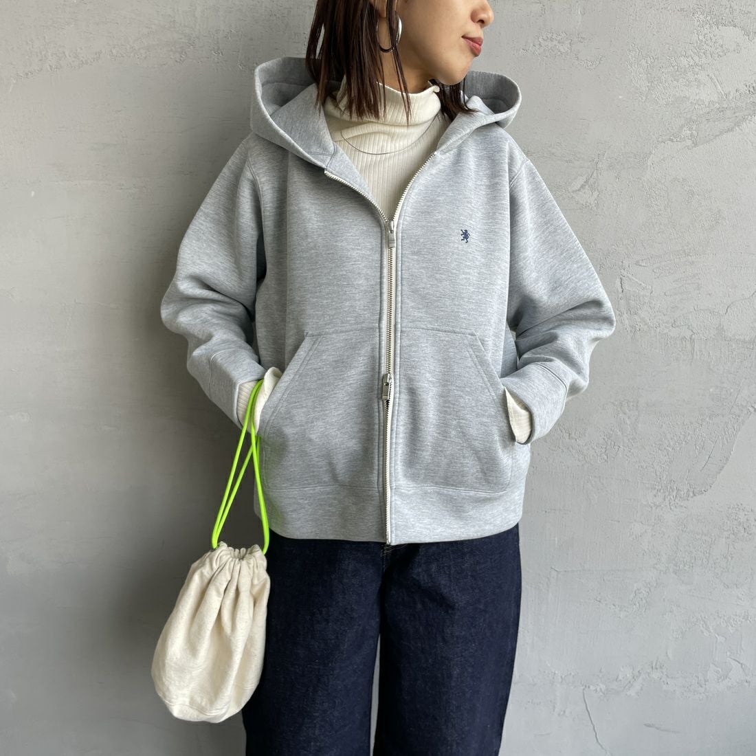Gymphlex [ジムフレックス] ジップフーデッドジャケット [GY-C0478DDN] TOP GREY &&モデル身長：160cm 着用サイズ：XS&&