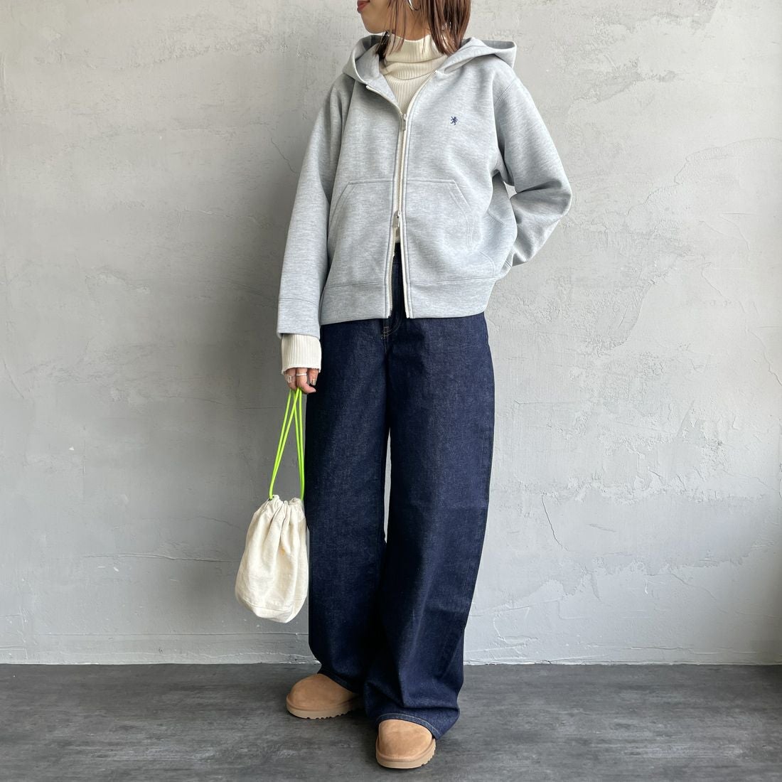Gymphlex [ジムフレックス] ジップフーデッドジャケット [GY-C0478DDN] TOP GREY &&モデル身長：160cm 着用サイズ：XS&&