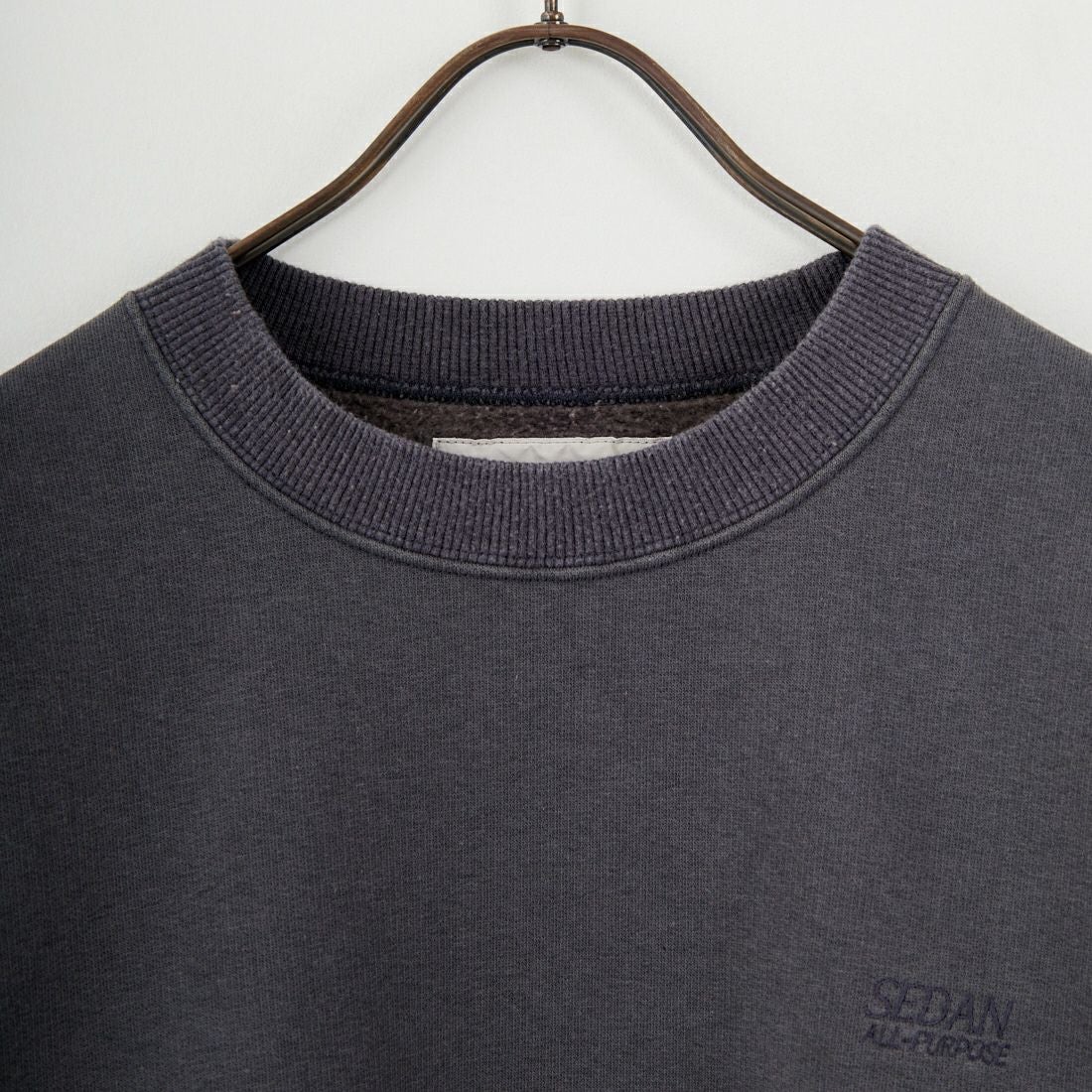 SEDAN ALL-PURPOSE [セダン オールパーパス] スプリットラグランスリーブ スウェットシャツ [SD25F-CT05] CHARCOAL