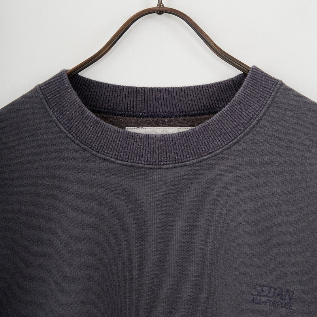 SEDAN ALL-PURPOSE [セダン オールパーパス] スプリットラグランスリーブ スウェットシャツ [SD25F-CT05] CHARCOAL