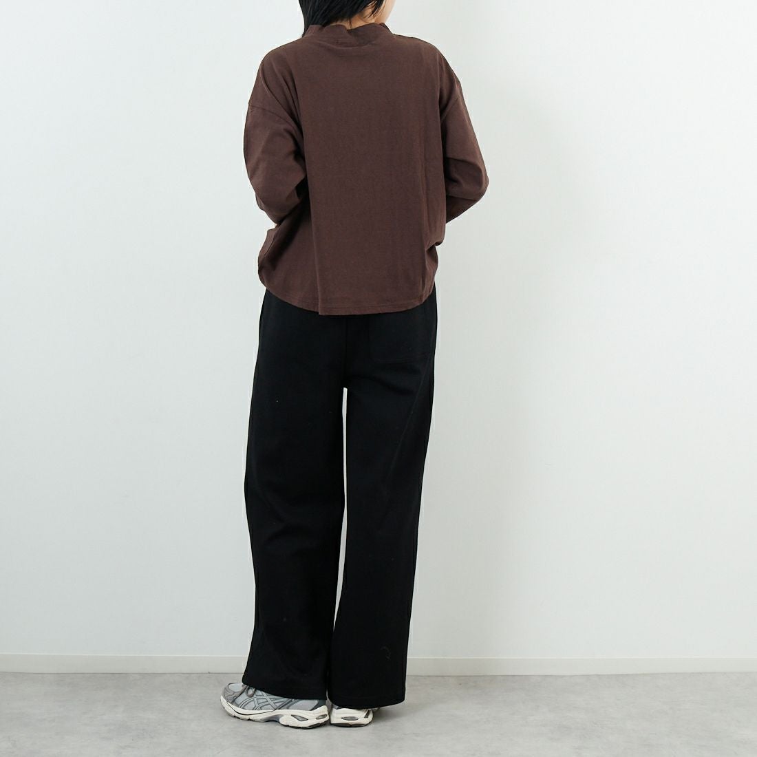 tumugu: [ツムグ] ラフィ天竺プリントTシャツ [TC25304] 16 BROWN tumugu: [ツムグ] ラフィ天竺プリントTシャツ [TC25304] 16 BROWN &&モデル身長：167cm 着用サイズ：F&&