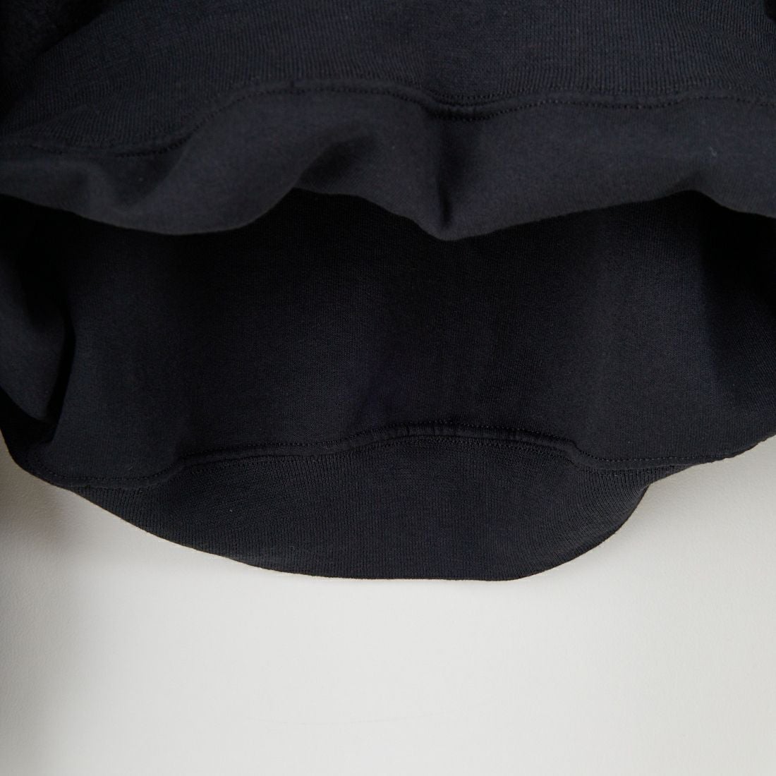 JERZEES [ジャージーズ] キャットヘア アザーサイドクルーネックスウェット [JZ25F013] BLACK