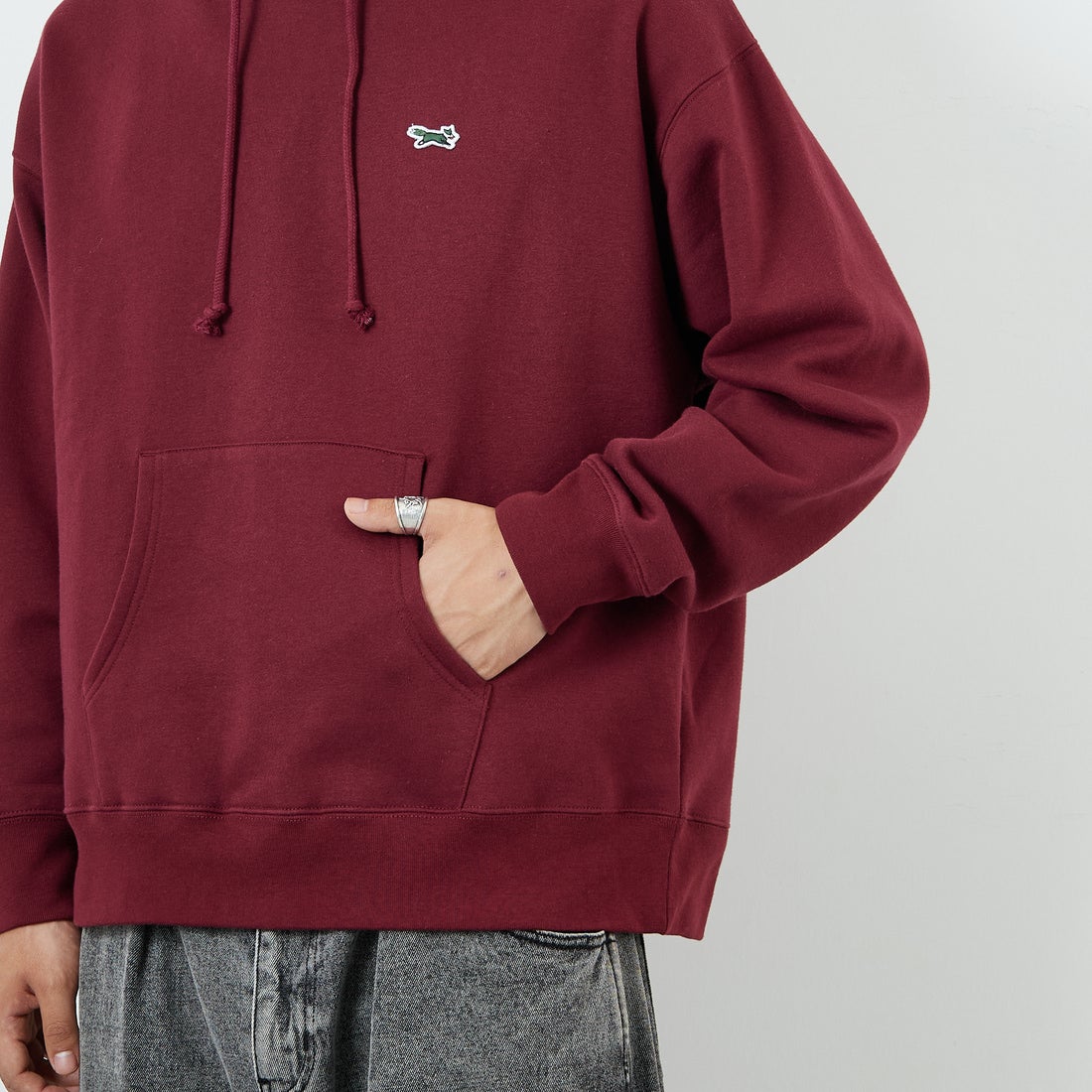 THE FOX [ザフォックス] 別注 スウェットパーカー [JFL25AW-03-JF] WINE &&モデル身長：179cm 着用サイズ：L&&