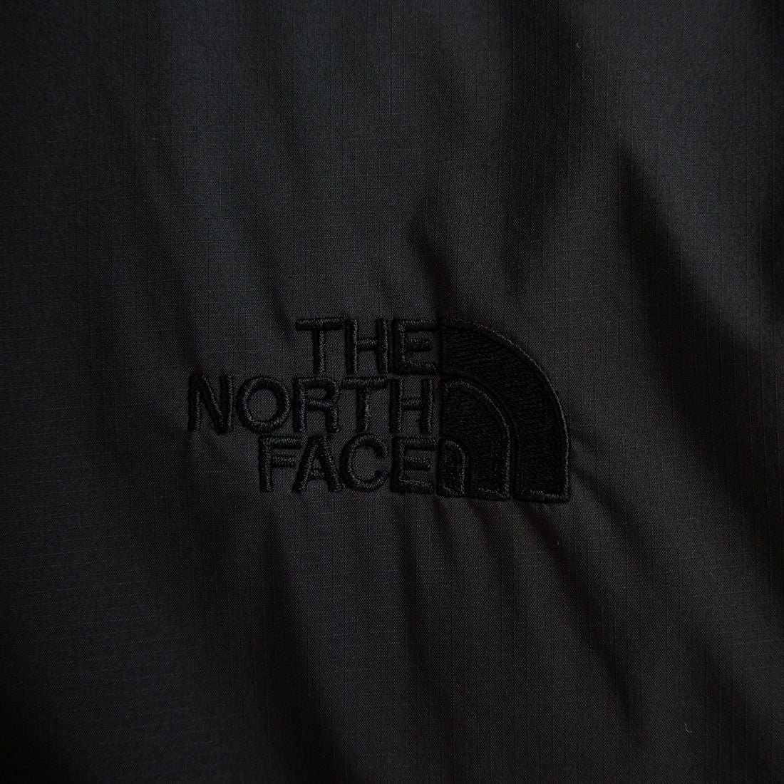 THE NORTH FACE [ザ ノースフェイス] リバーシブルテックエアーフーディ [NT62580] K