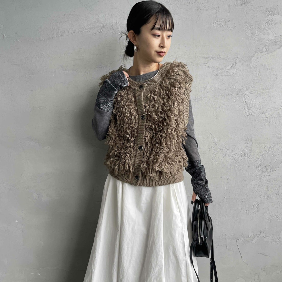 nenom [ネノム] マルチWAY フリンジショートベスト [NE25131028] 26 MOCHA &&モデル身長：150cm 着用サイズ：F&&