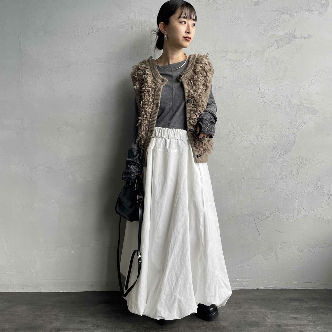 nenom [ネノム] マルチWAY フリンジショートベスト [NE25131028] 26 MOCHA &&モデル身長：150cm 着用サイズ：F&&