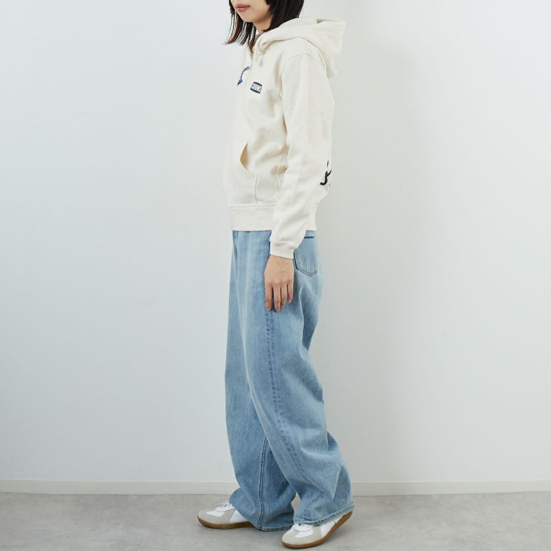 CHUMS [チャムス] ブービーロゴジップパーカー [CH10-1522] W095 H.NA/ &&モデル身長：162cm 着用サイズ：WM&&