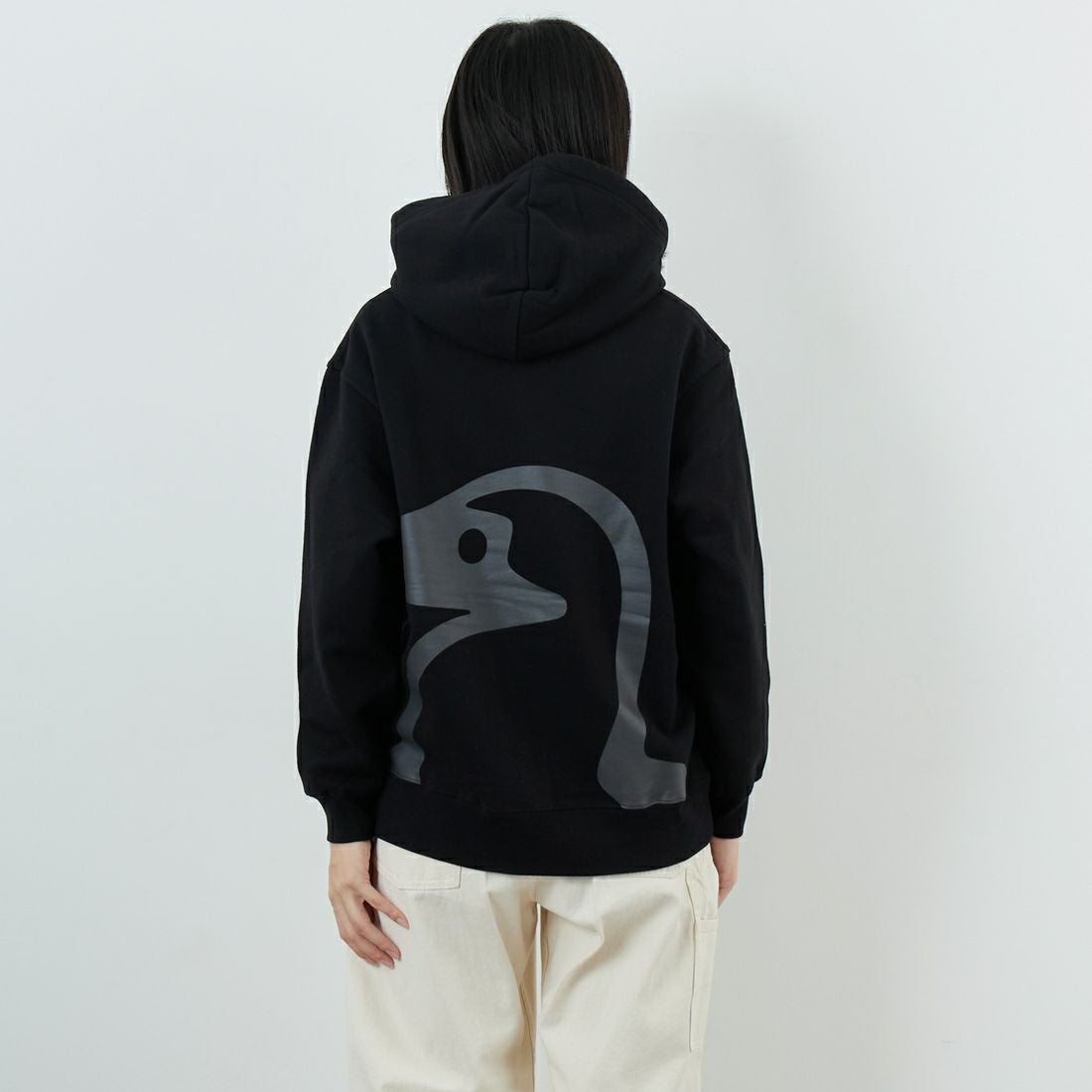 CHUMS [チャムス] ビッグブービー プルオーバーパーカー [CH10-1526] K001 BLACK &&モデル身長：162cm 着用サイズ：WM&&
