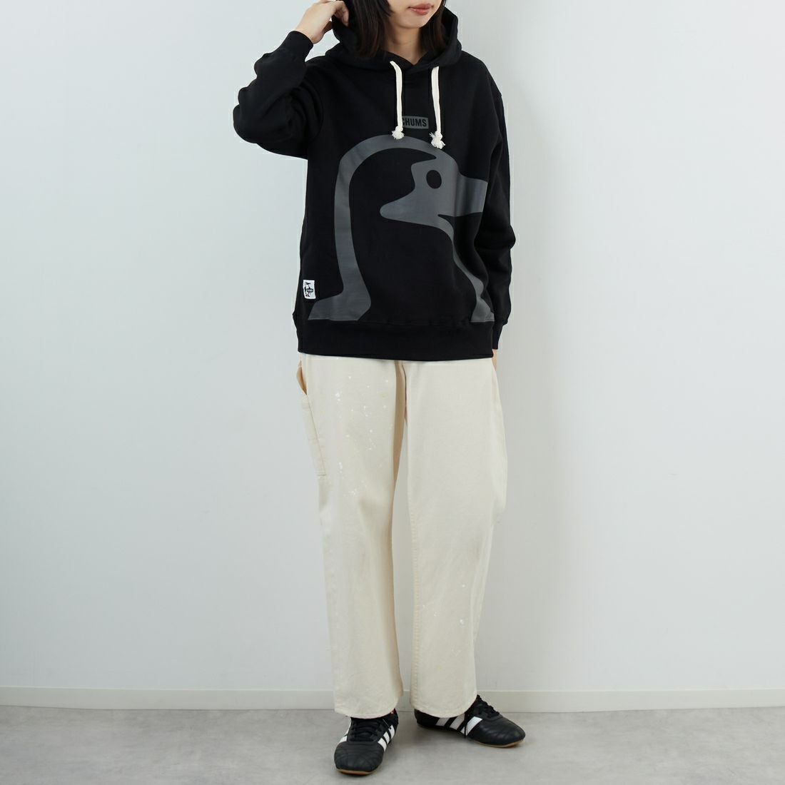 CHUMS [チャムス] ビッグブービー プルオーバーパーカー [CH10-1526] K001 BLACK &&モデル身長：162cm 着用サイズ：WM&&