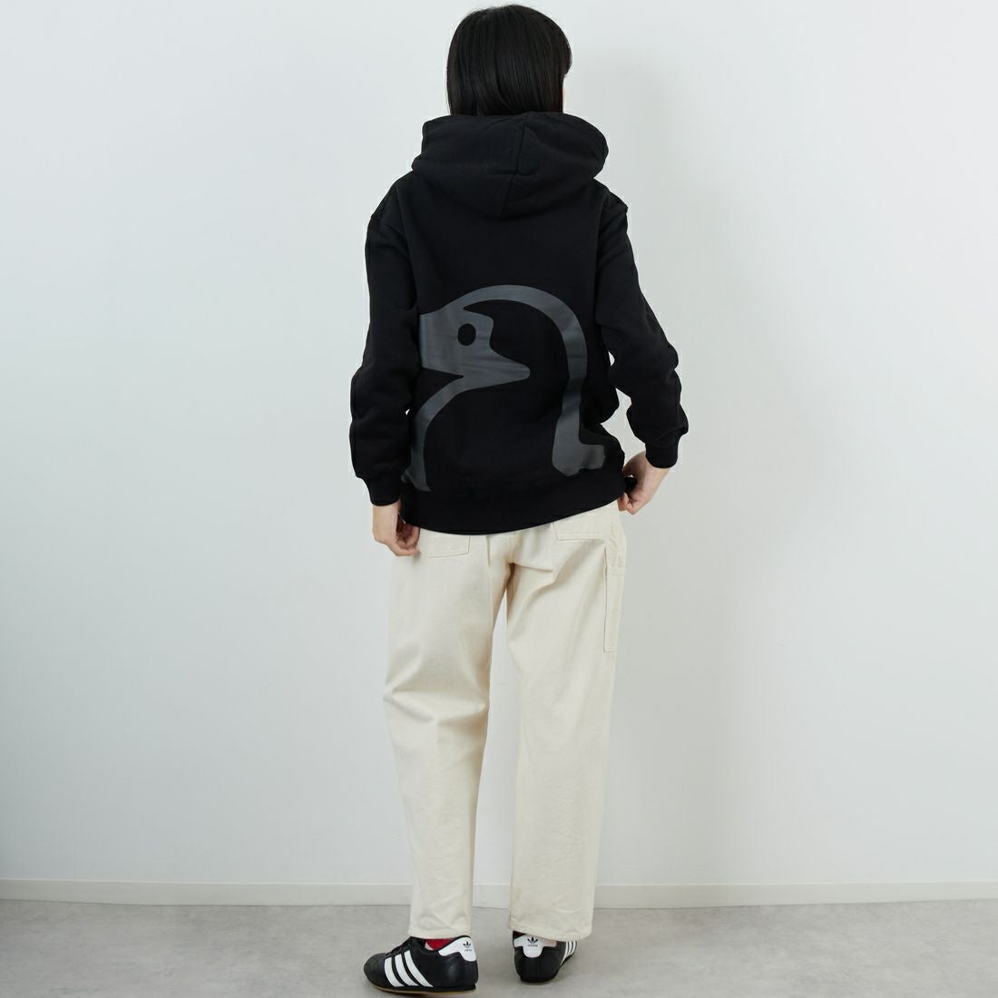 CHUMS [チャムス] ビッグブービー プルオーバーパーカー [CH10-1526] K001 BLACK &&モデル身長：162cm 着用サイズ：WM&&