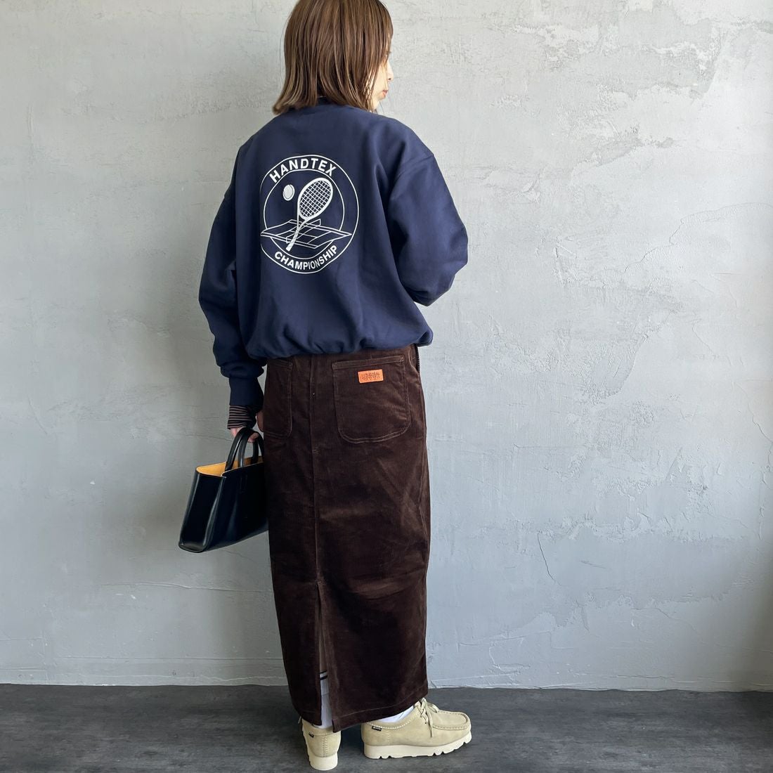 UNIVERSAL OVERALL [ユニバーサルオーバーオール] 別注 コーデュロイナロースカート [U2532767IN-JF] BROWN &&モデル身長：158cm 着用サイズ：S&&