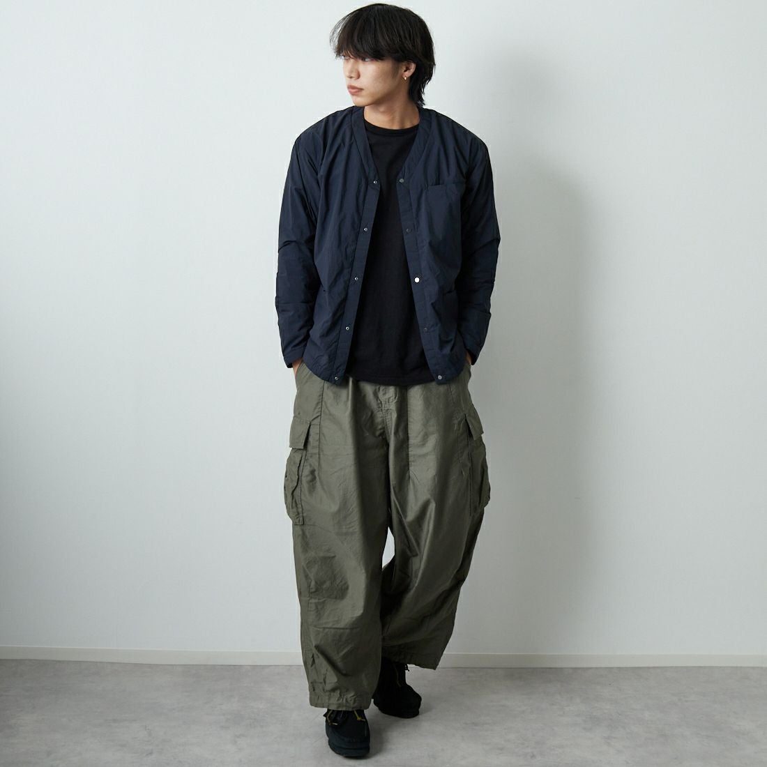 MIZUNO [ミズノ] ブレスサーモ サーマルメッシュノーカラージャケット [B2MEC504] 09 ﾌﾞﾗｯｸ &&モデル身長：179cm 着用サイズ：M&&