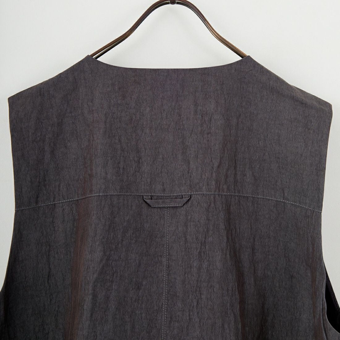 tumugu: [ツムグ] レーヨンナイロンベスト [TB25321] 88 CHARCOA